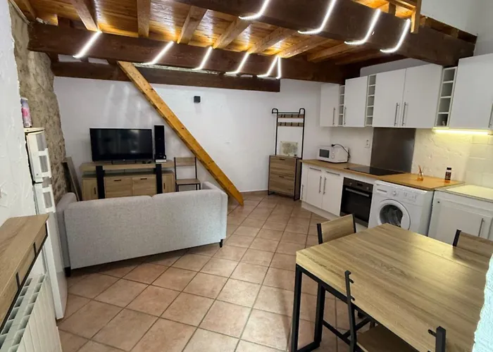 Petite Maison بيت للعطل *